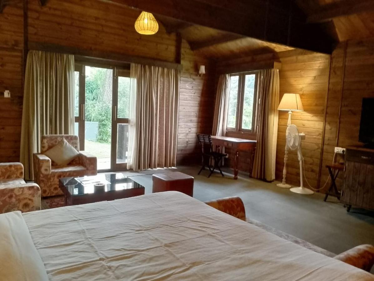 The Heritage Club - Tripura Castle Hotel And Spa 西隆 外观 照片