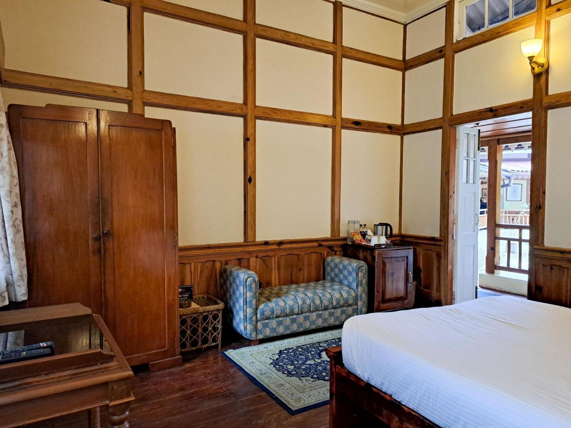 The Heritage Club - Tripura Castle Hotel And Spa 西隆 外观 照片
