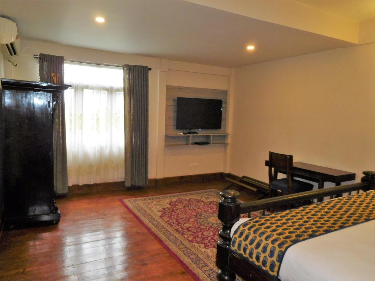 The Heritage Club - Tripura Castle Hotel And Spa 西隆 外观 照片